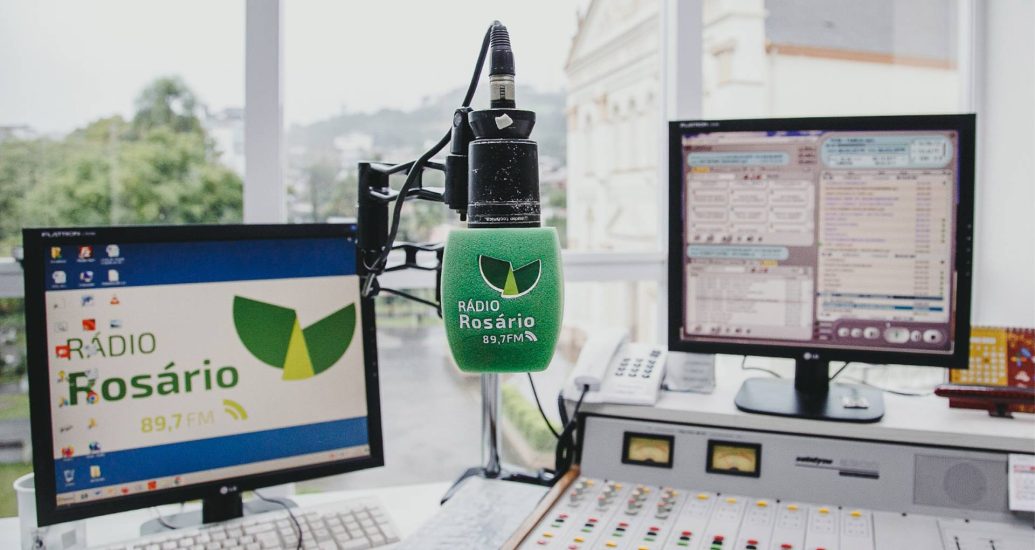 Rádio Rosário completa 40 anos de fundação com histórico de crescimento e contribuições à comunidade