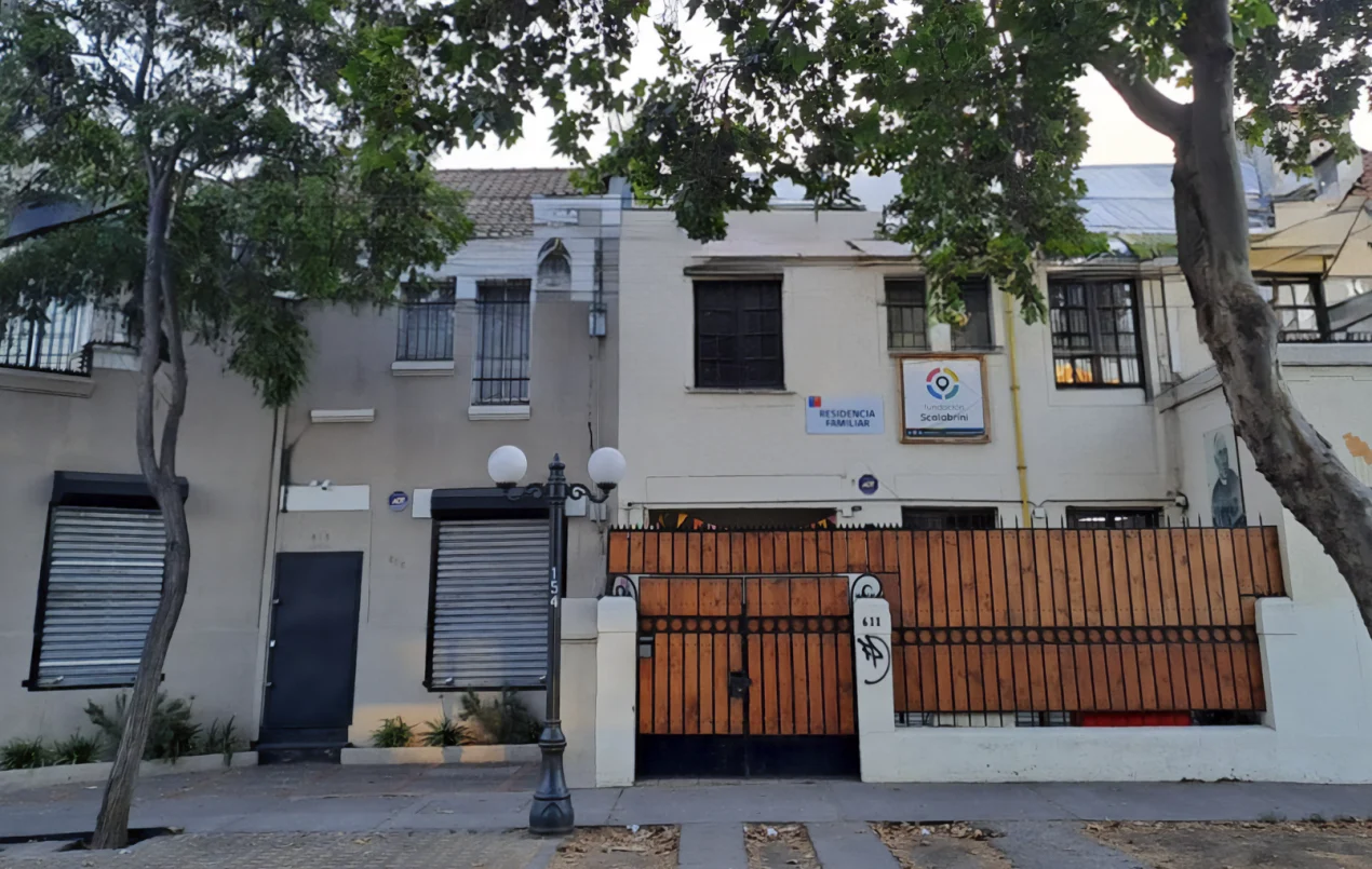 Imagem Destacada - Casa San Juan Bautista Scalabrini (Residencia Familiar) – Santiago