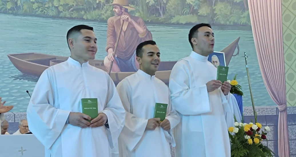 Chamados à missão: Noviços Scalabrinianos emitem Primeira Profissão Religiosa em Campos Novos