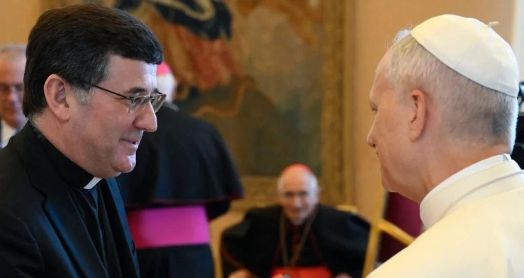 Durante audiência no Vaticano, Papa Leão XIV reúne-se com membros da Congregação dos Missionários de São Carlos