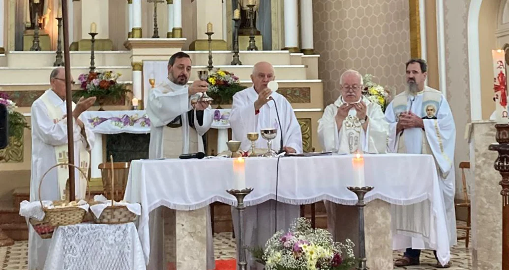 Pe. Agenor Sbaraini celebra 50 anos de ordenação sacerdotal no Sul do país