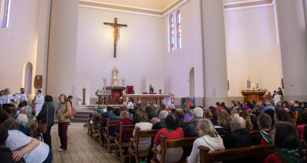 Com presença de mais de 400 pessoas, Família Scalabriniana realiza 5ª Peregrinação ao Santuário de Nossa Senhora de Caravaggio