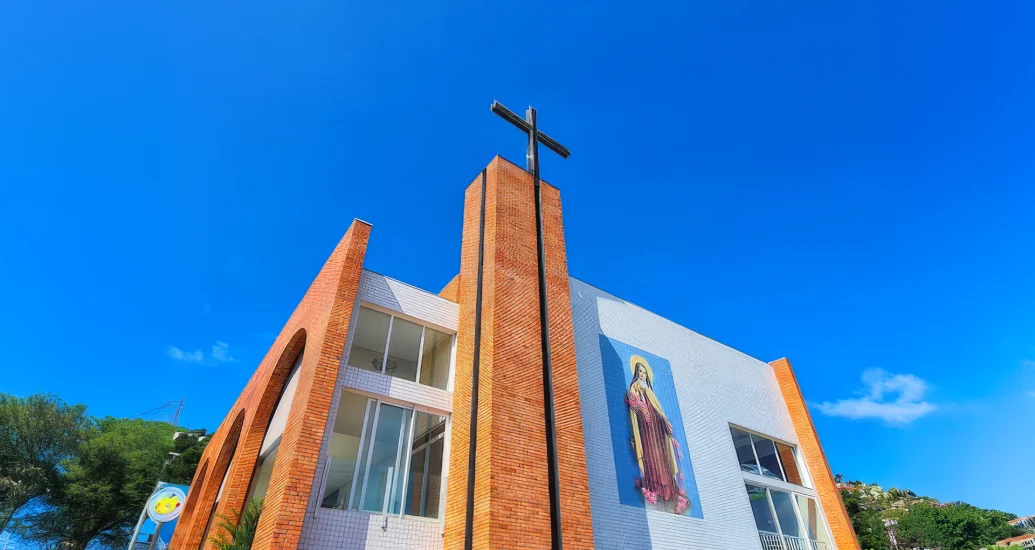 Paróquia Santa Teresinha do Menino Jesus celebra 15 anos de presença Scalabriniana e atuação missionária região de Florianópolis Paróquia Santa Teresinha do Menino Jesus celebra 15 anos de presença Scalabriniana e atuação missionária região de Florianópolis
