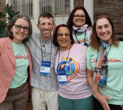 Sede mediadores de Deus Sede mediadores de Deus