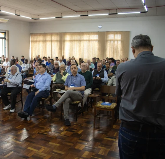 Foto - Segundo dia da 12ª Assembleia Regional aprofunda diagnóstico migratório e desafios pastorais