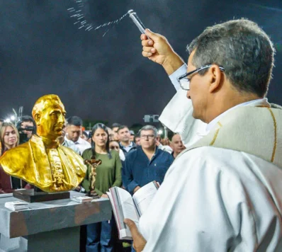 Busto de São João Batista Scalabrini é inaugurado em Cidade do Leste e reforça presença histórica da Congregação no Paraguai