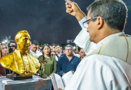 Busto de São João Batista Scalabrini é inaugurado em Cidade do Leste e reforça presença histórica da Congregação no Paraguai