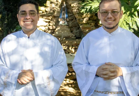 Noviços Scalabrinianos realizam primeira profissão religiosa no Rio Grande do Sul