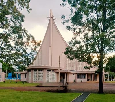 Paróquia Santa Rosa de Lima celebra 50 anos de serviço e atuação junto aos migrantes no Paraguai Paróquia Santa Rosa de Lima celebra 50 anos de serviço e atuação junto aos migrantes no Paraguai