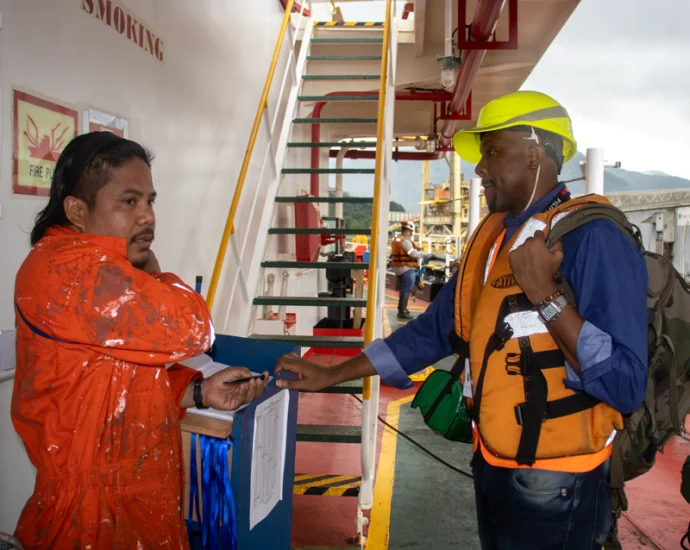 Missionários Scalabrinianos ampliam presença junto aos trabalhadores do mar e alcançam mais de 70 mil marítimos em 2025