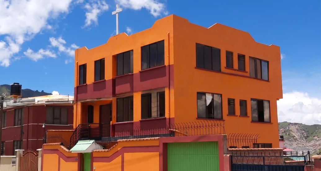 Casa de Acolhida Madre del Refugio celebra 10 anos de atuação em La Paz, na Bolívia Casa de Acolhida Madre del Refugio celebra 10 anos de atuação em La Paz, na Bolívia