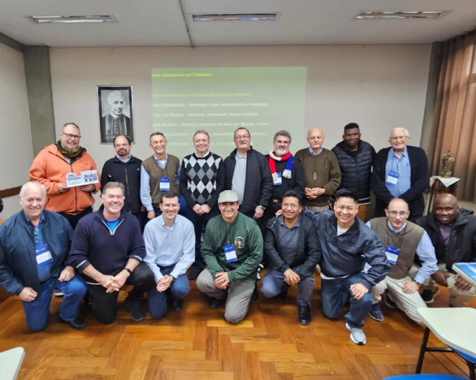 Encontro de formação permanente reúne Missionários Scalabrinianos em São Paulo