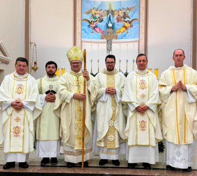 Missionário por vocação: Diácono Ortiz Carboni é ordenado presbítero em Sarandi Missionário por vocação: Diácono Ortiz Carboni é ordenado presbítero em Sarandi