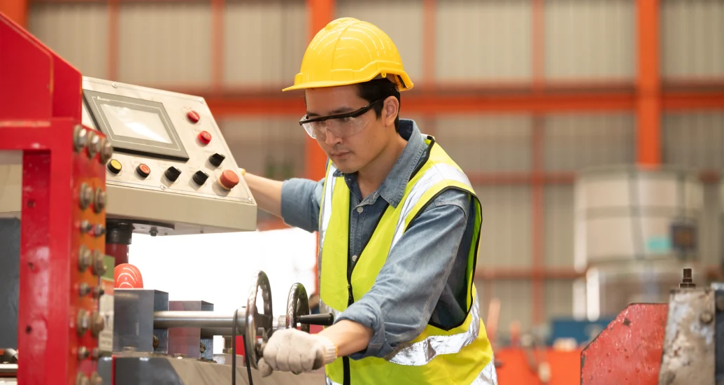 Brasil registra aumento de autorizações de trabalho para profissionais chineses
