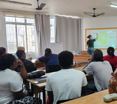 Em 2025, Congregação promoveu mais de 25 mil cursos profissionais e contribuiu para a inserção de mais de 5 mil migrantes no mercado de trabalho Em 2025, Congregação promoveu mais de 25 mil cursos profissionais e contribuiu para a inserção de mais de 5 mil migrantes no mercado de trabalho