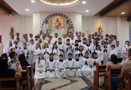 Missionário por Vocação: Religioso Scalabriniano Leandro Ramírez Ortigoza é ordenado presbítero no Paraguai
