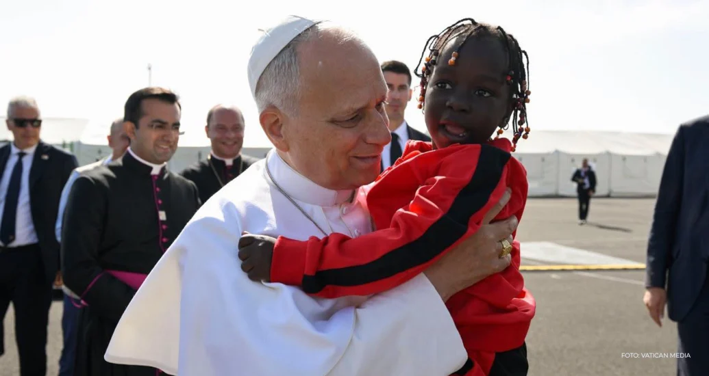 Papa Leão XIV pede proteção integral para crianças migrantes e refugiadas