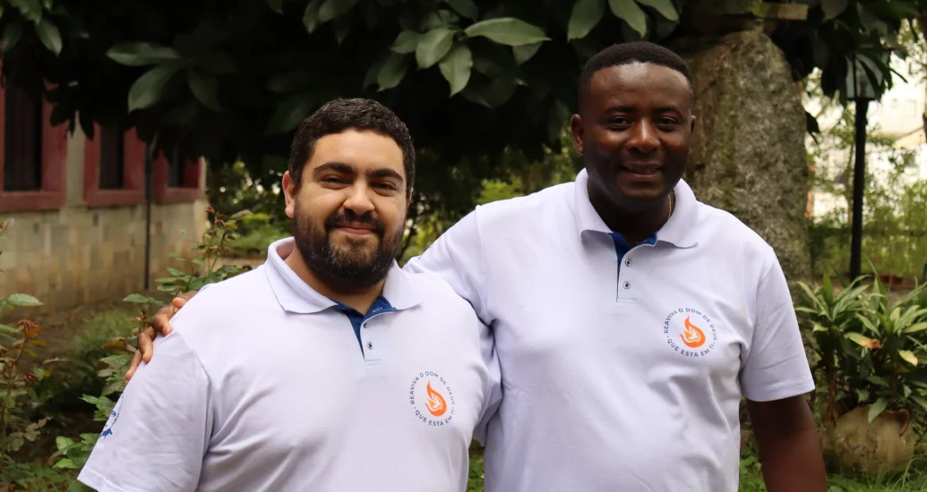 Religiosos Gabriel e Guilbaud professarão votos perpétuos na Congregação Scalabriniana
