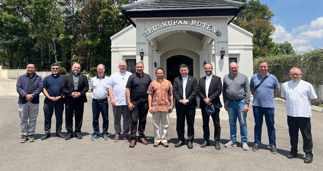 Superiores Maiores da Congregação Scalabriniana realizam visitas a bispos na Indonésia, Vietnã e nas Filipinas Superiores Maiores da Congregação Scalabriniana realizam visitas a bispos na Indonésia, Vietnã e nas Filipinas