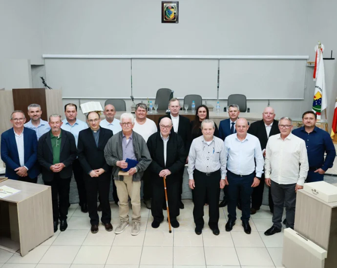 Missionários Scalabrinianos recebem Medalha Padre Francesco Lollato em Rondinha, Rio Grande do Sul