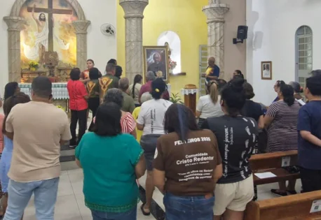 Peregrinação missionária leva relíquia de São João Batista Scalabrini às comunidades de Cuiabá